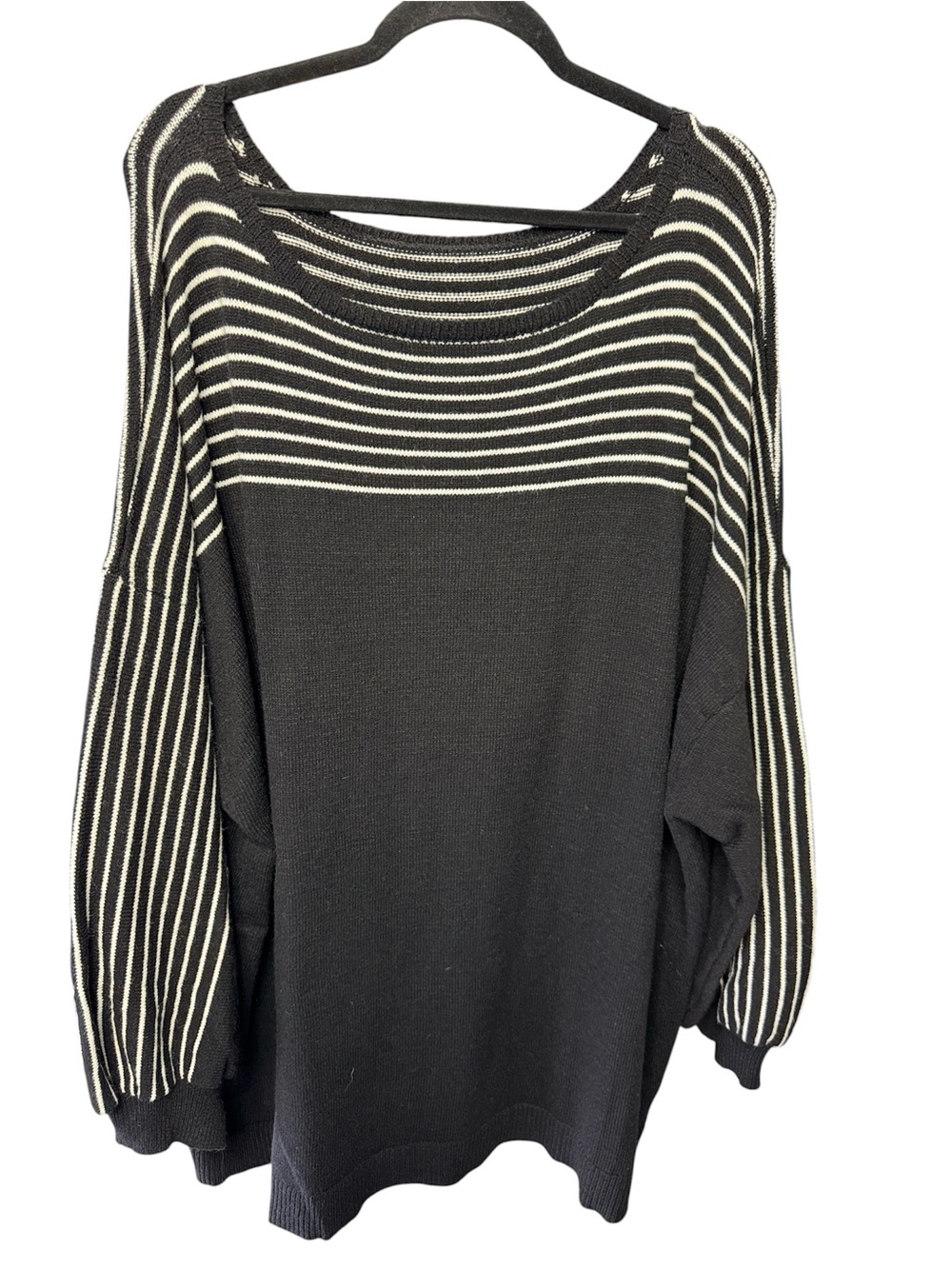 BloomChic Black Sweater with Cream Stripes Size 28